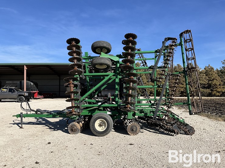 great-plains-3000tt-image-8