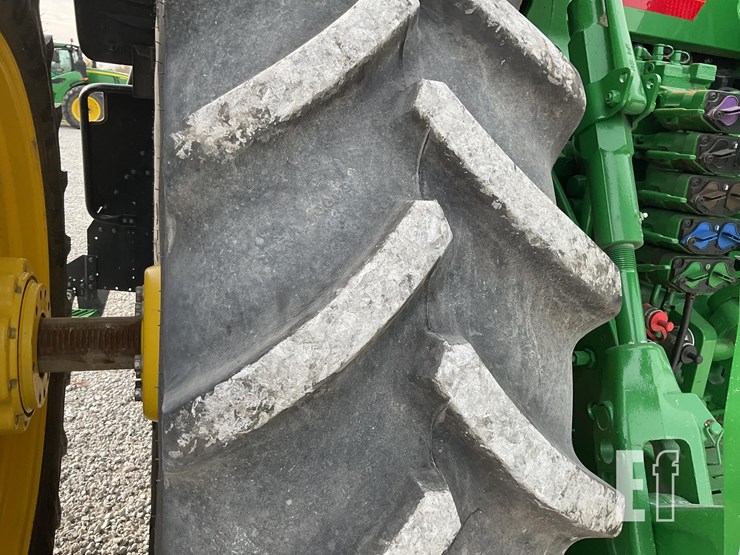 john-deere-8r-250-image-36