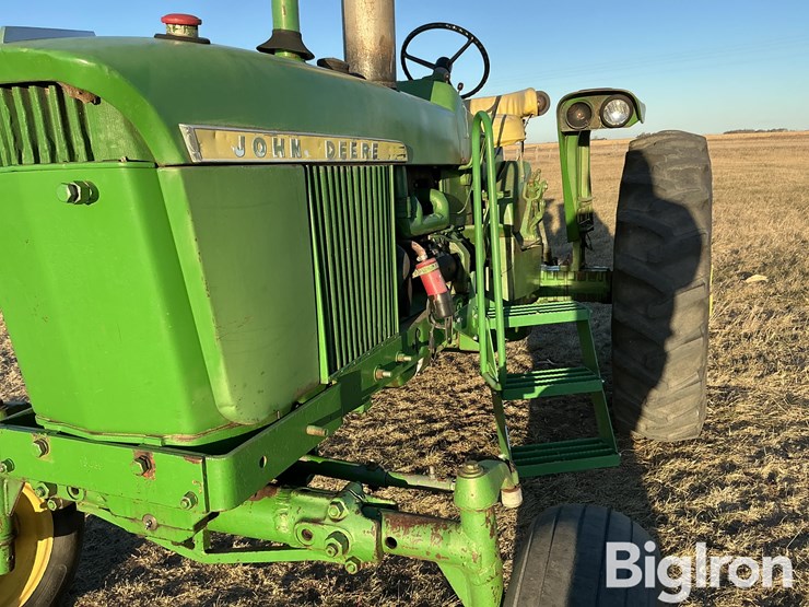 john-deere-3010-image-9