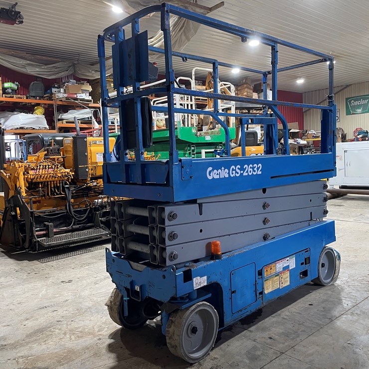 2017 GENIE GS2632