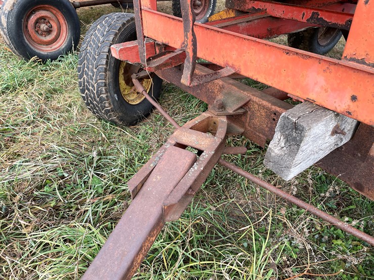 #205-•-j&m-gravity-box-on-running-gear-(boyceville,-wi)-image-10