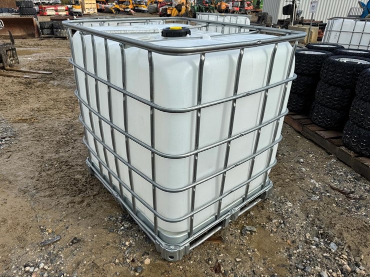 water-tank-tote-image-2
