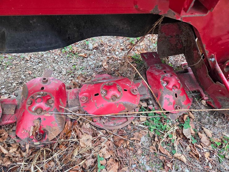 new-holland-h6750-image-13