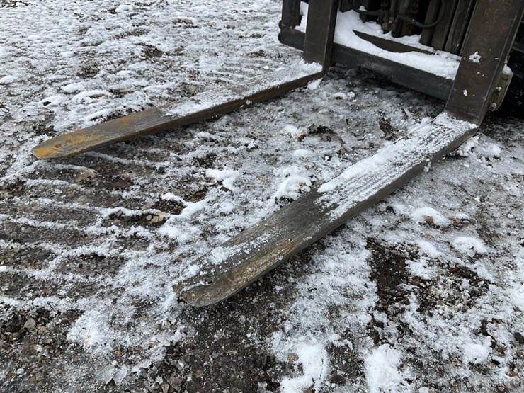 mitsubishi-fg30-image-10