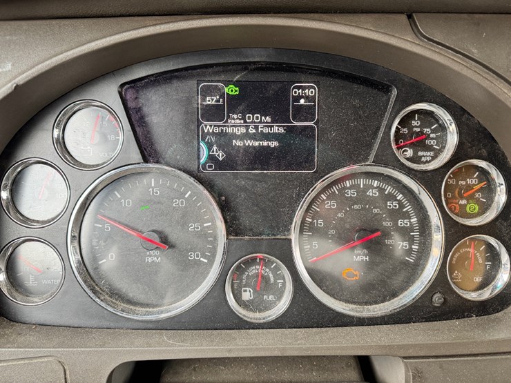 2016-kenworth-t680-image-27