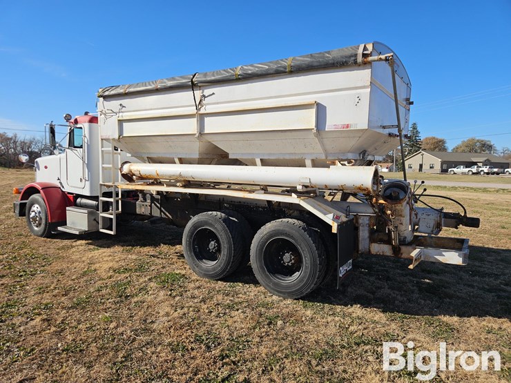 peterbilt-378-image-7