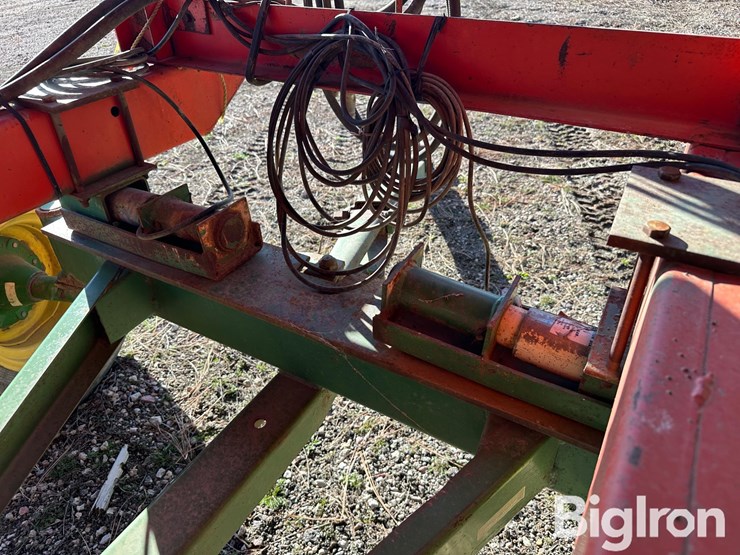 john-deere-250-image-17