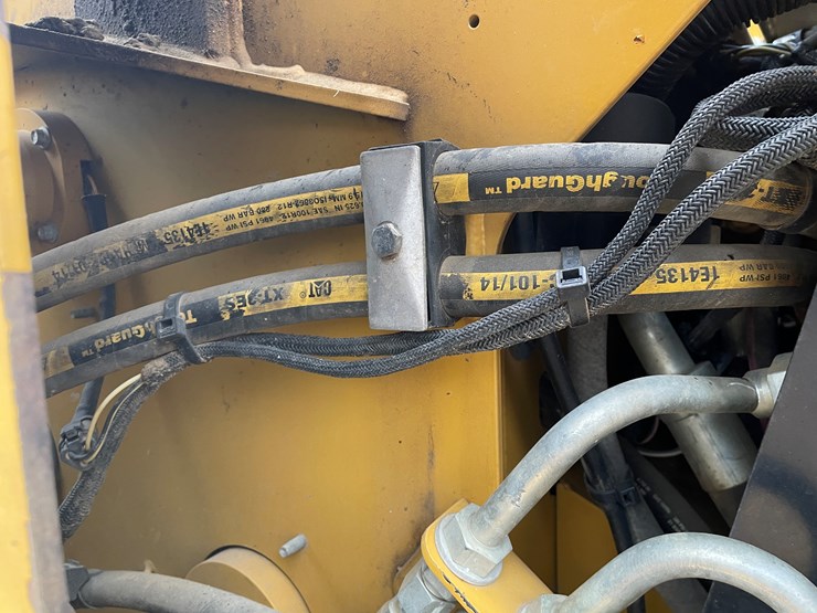 caterpillar-279d-image-21