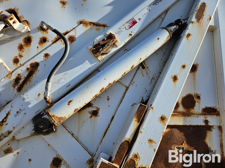 2003-international-7400-image-11