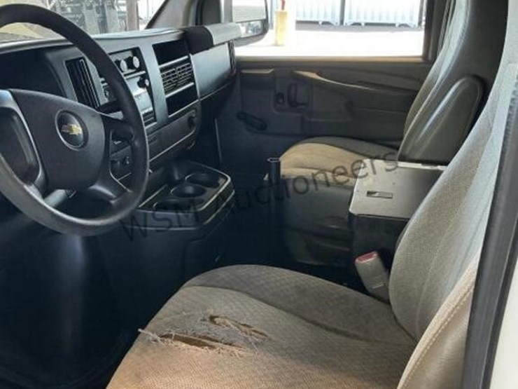 2012-chevrolet-express-1500-image-20