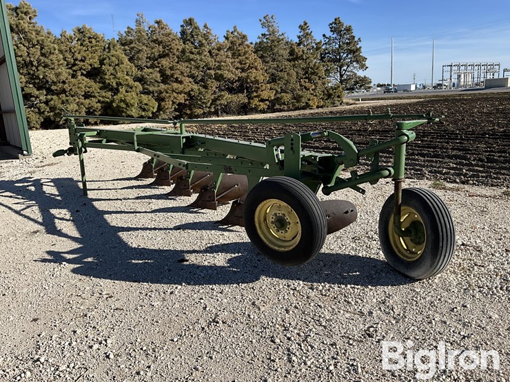 john-deere-6-image-5