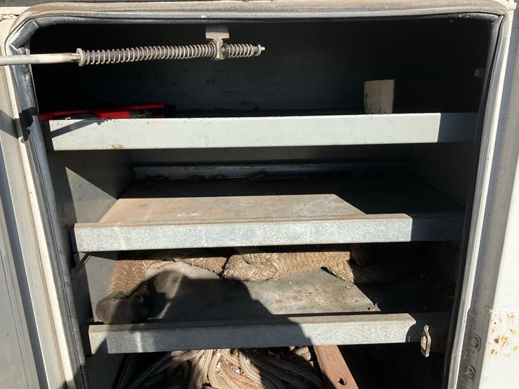 2001-international-4900-image-27