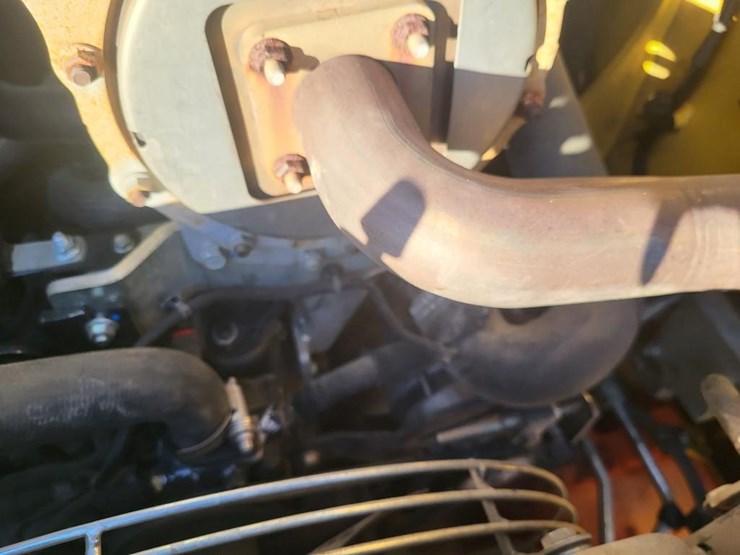 2018-deere-314g-image-23