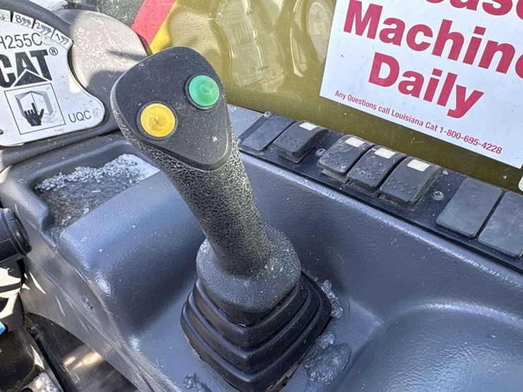 2019-caterpillar-255-image-20