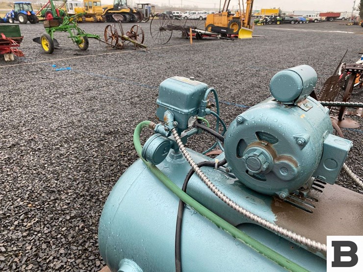 squared-company-dhg-x-portable-air-compressor-image-13