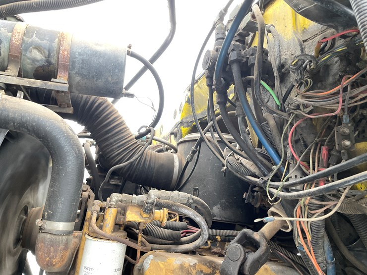 #1168-•-1988-gmc-topkick-sierra-digger-derrick-truck-(has-mn-title)-image-18