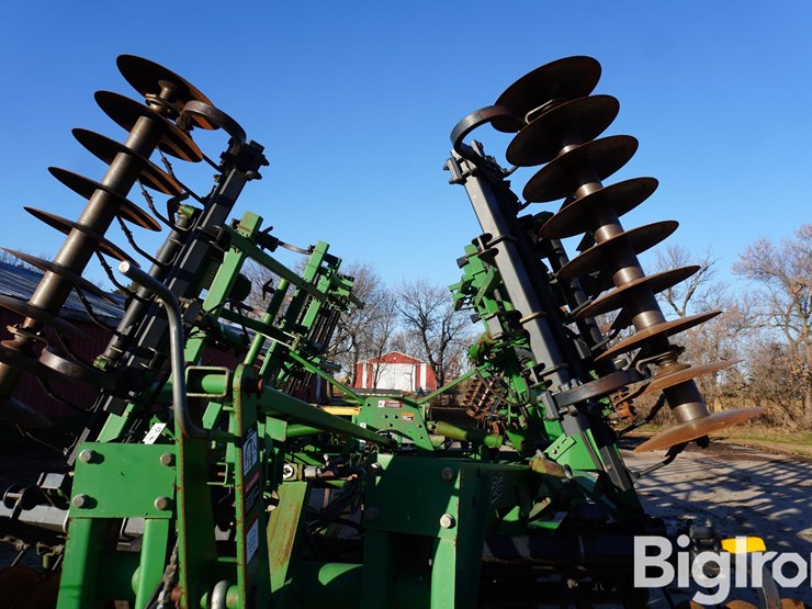 john-deere-726-image-15