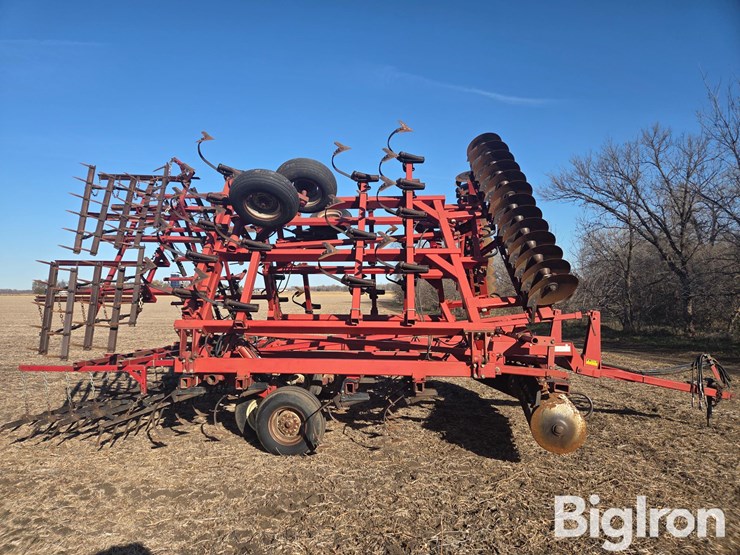 case-ih-4200-image-4