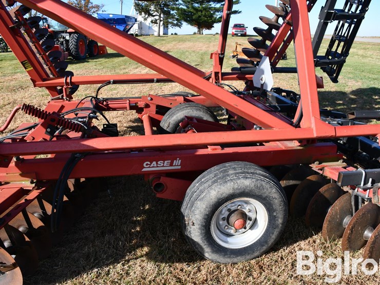 case-ih-3950-image-19