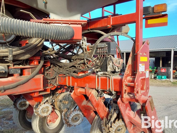 case-ih-1250-image-16