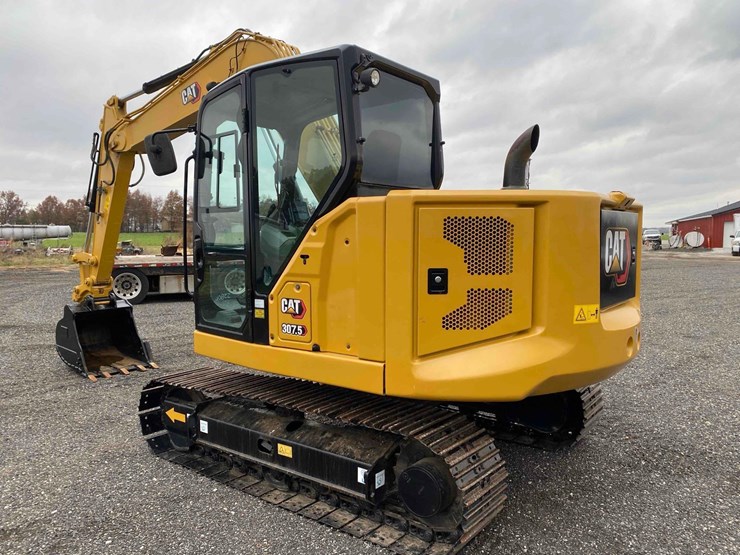 caterpillar-307.5-image-6