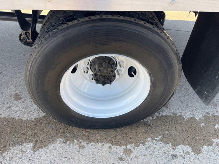 2019-international-durastar-4300-image-13