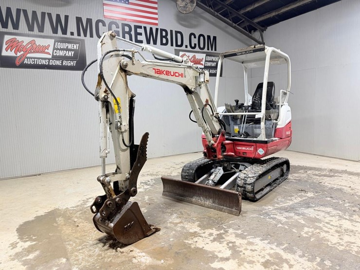 takeuchi-tb230-image-2