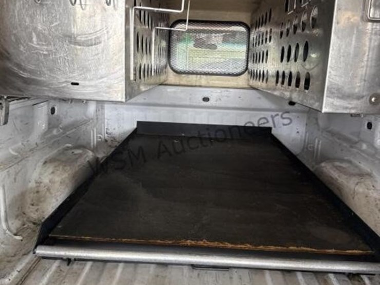 2012-chevrolet-silverado-1500-image-13