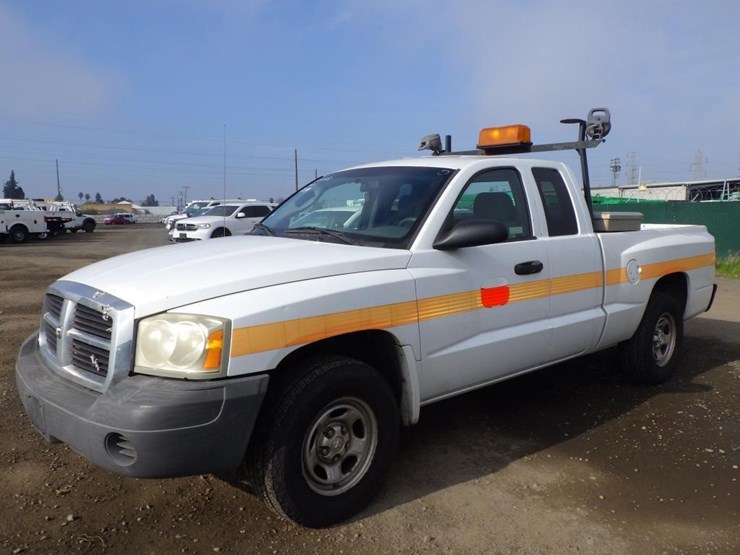 2007-dodge-dakota-image-1