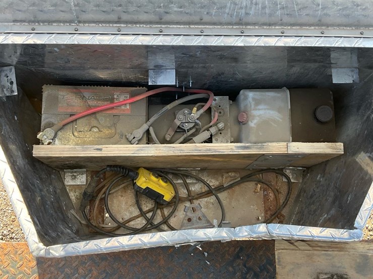 #2200-•-2015-ex-hauler-718t-tilt-trailer-image-31