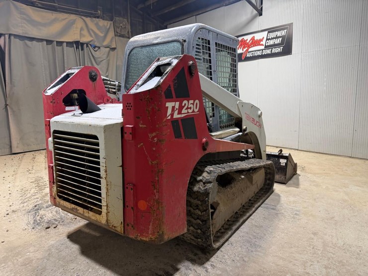 takeuchi-tl250-image-5