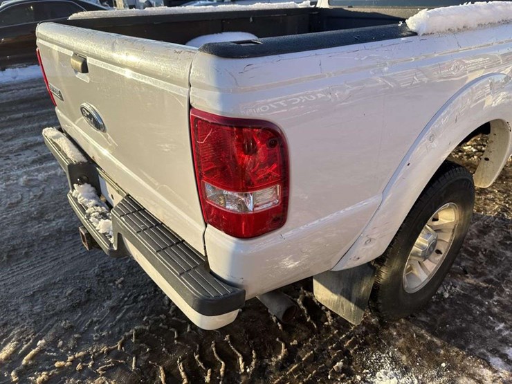 2011-ford-ranger-image-21