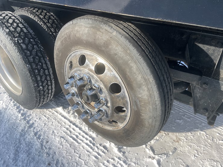 #1156-•-1987-mack-dump-truck-(has-mn-title)-image-15