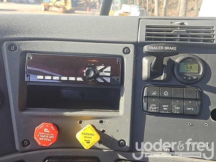 2018-freightliner-cascadia-image-53