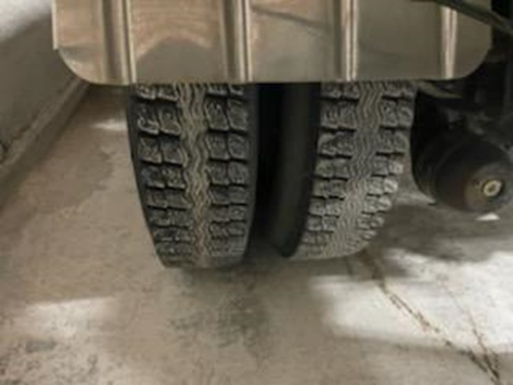 international-s1900-image-4