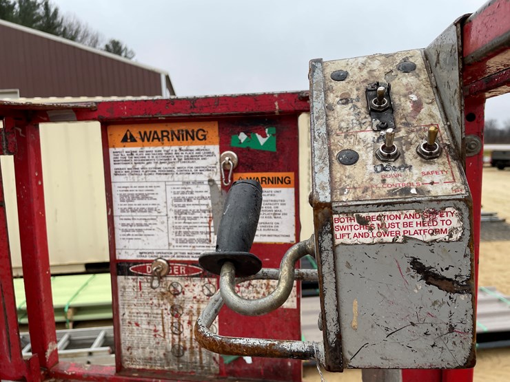 #300-•-1996-mec-scissor-lift-image-36