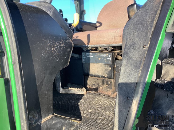 john-deere-4240-image-10