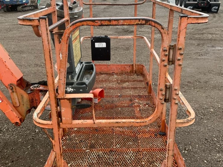 jlg-800aj-image-11