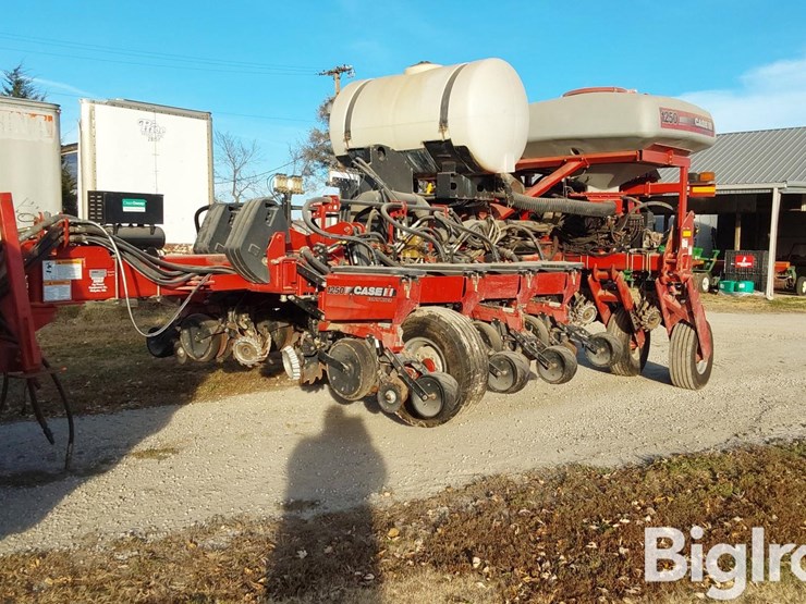case-ih-1250-image-1