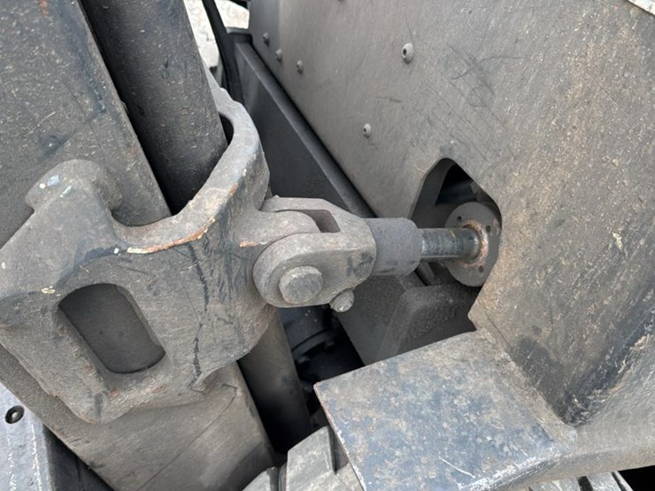 #1358-•-yale-forklift*-image-16