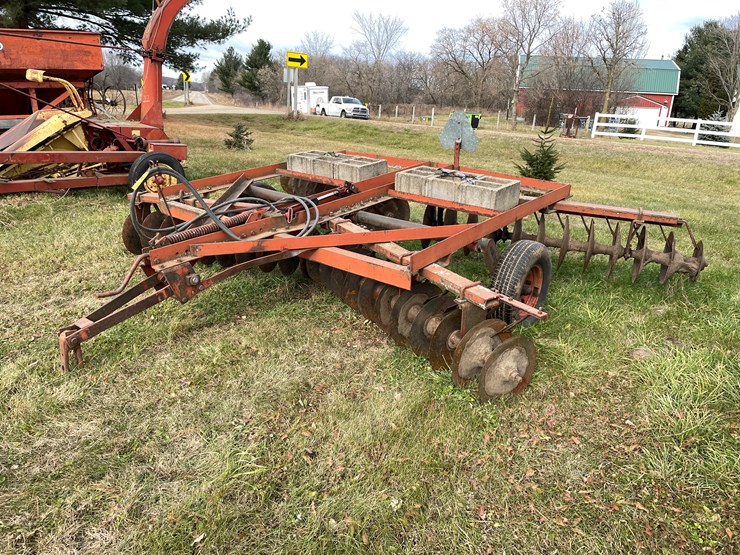 international-370-image-1