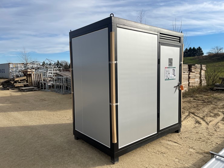 #2499-•-new-kj-portable-restroom-with-shower-image-3