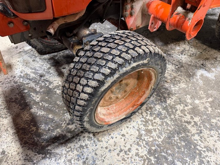 kubota-b3030hsd-image-12