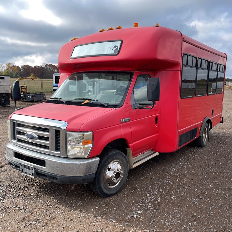FORD E450