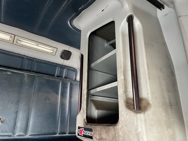 #1154-•-1996-freightliner-truck-tractor-(has-mn-reconstructed-title)-image-44