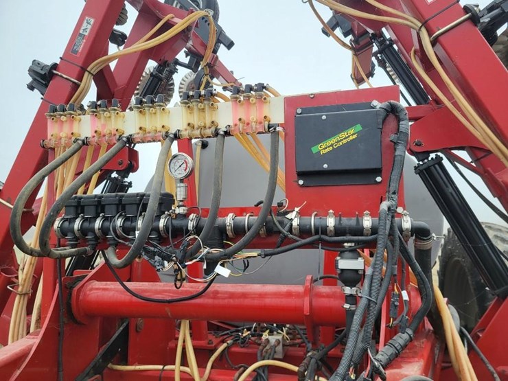 case-ih-2800-image-10