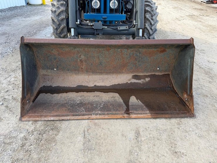 new-holland-3930-image-9