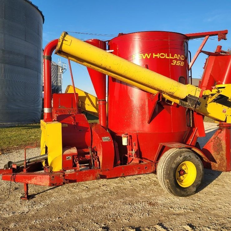 NEW HOLLAND 358