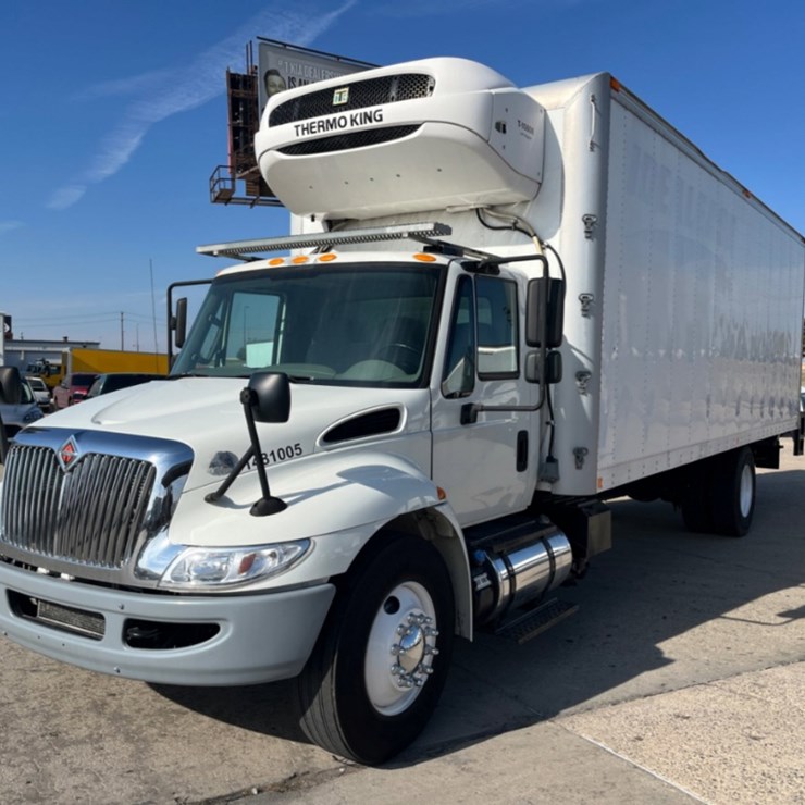 2018 INTERNATIONAL DURASTAR 4300