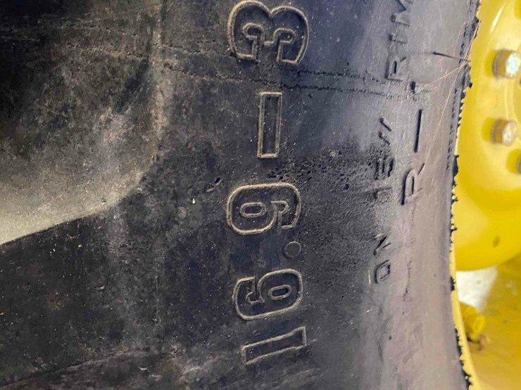 john-deere-2555-image-16